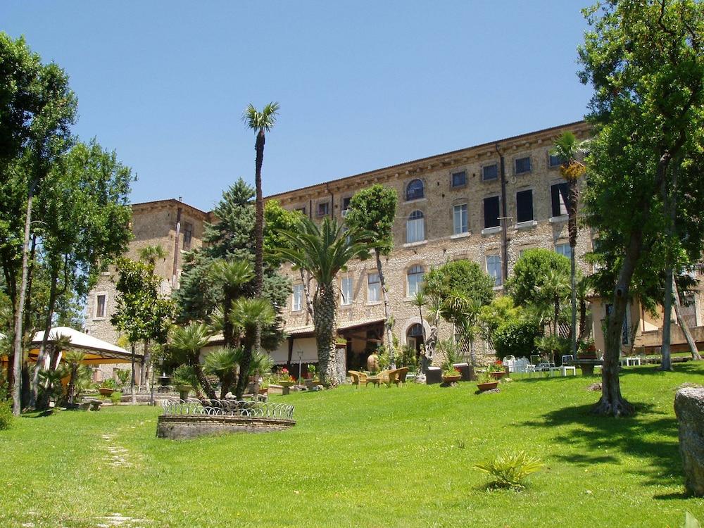 Hotel Il Cavalier D'Arpino Exterior photo